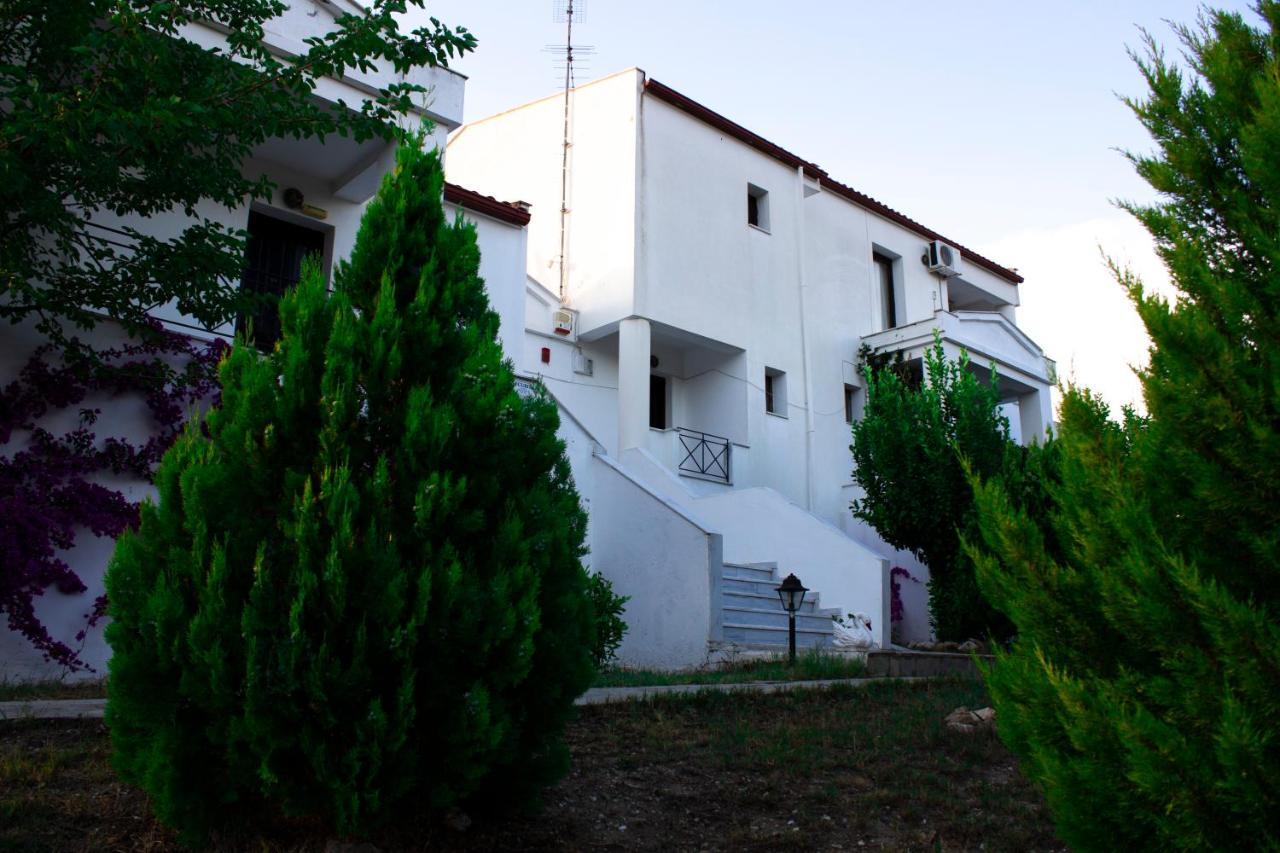 Zephyros Aparthotel Polychrono Exterior foto